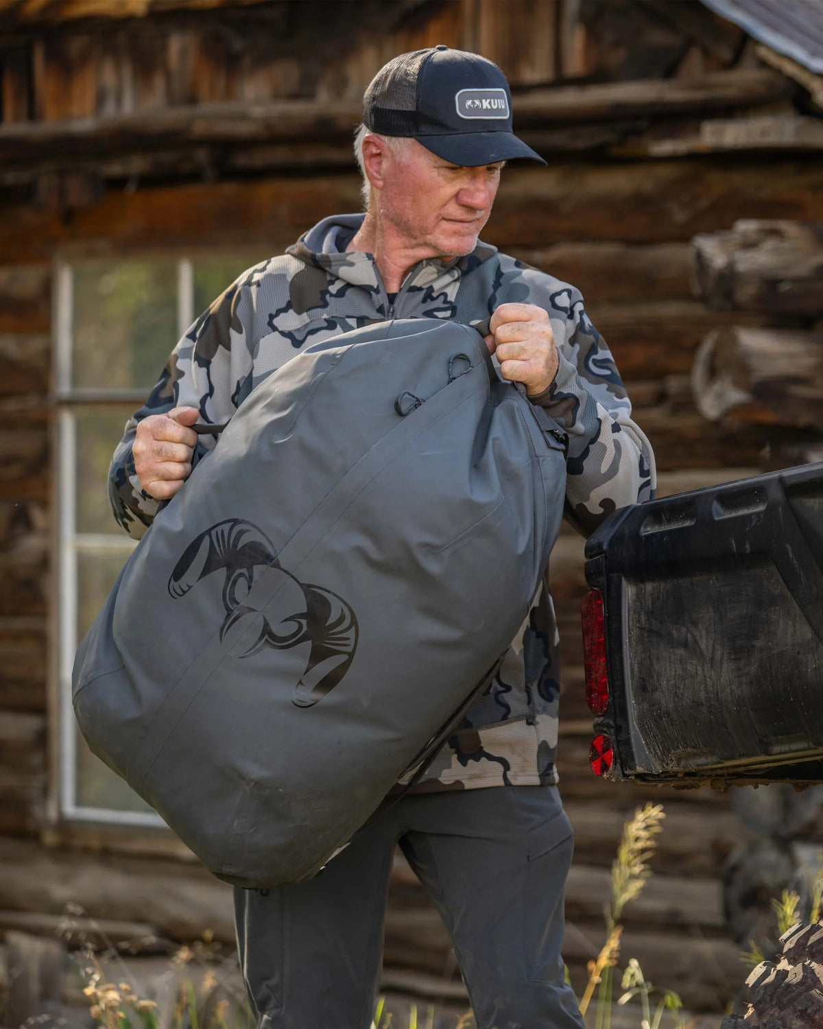 Taku BLSTX 4200 Duffel | Bourbon