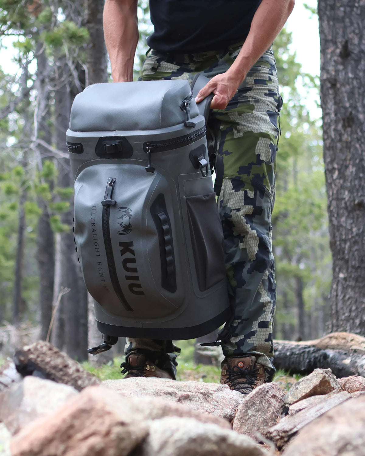 Kodiak 2000 Cooler Backpack | Verde